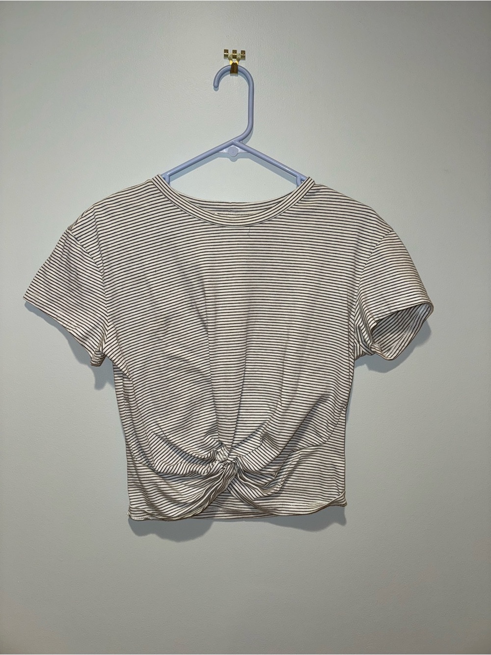 Lush Black White Striped Tie Front Crop Top Size S/M Knotted Front Tee